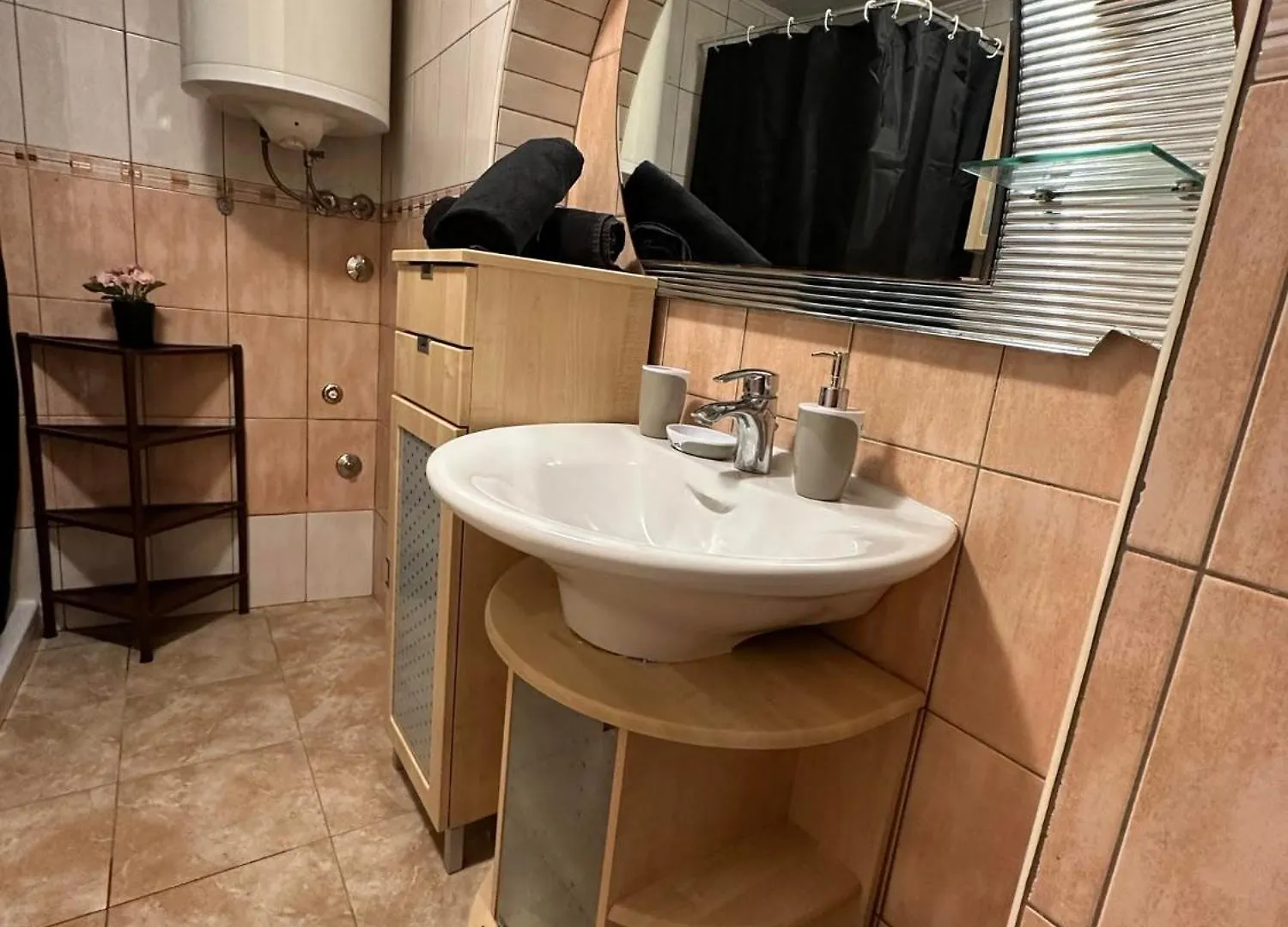 Coastal Suites In Nerezine Near The Sea Apartment